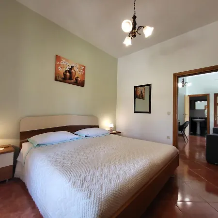 Comfort Smokva Apartment